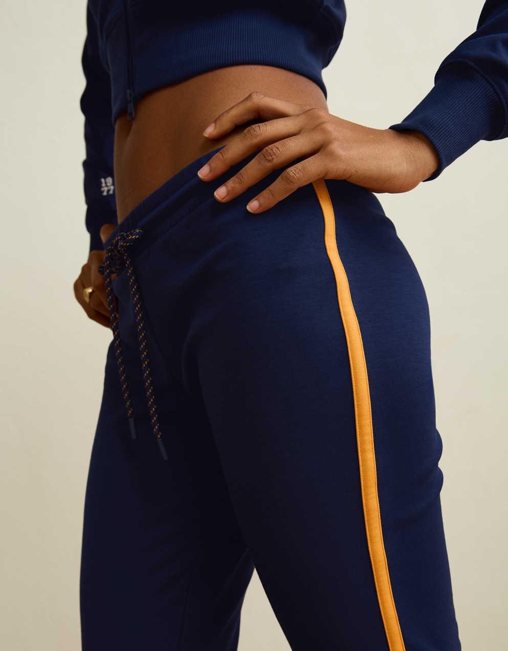 AE Bootcut Track Pant