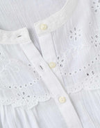 AE 刺繡鈕扣上衣