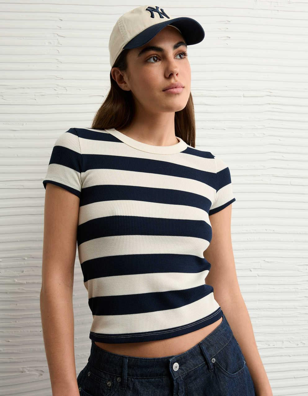 AE 格紋短版 T 恤