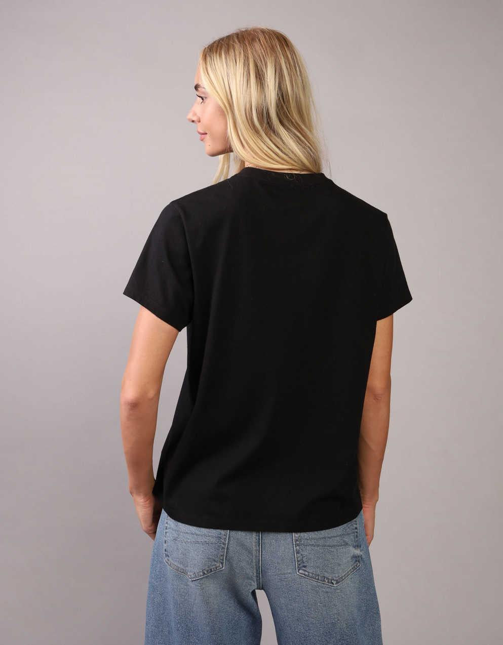 AE Classic Graphic T-Shirt