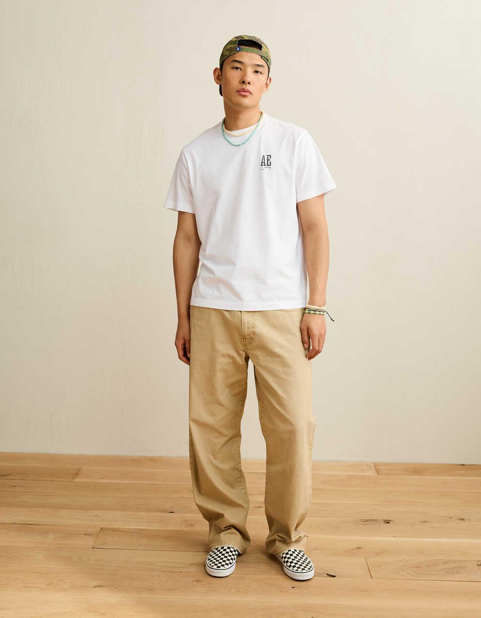 AE Standard Fit Graphic Logo T-Shirt