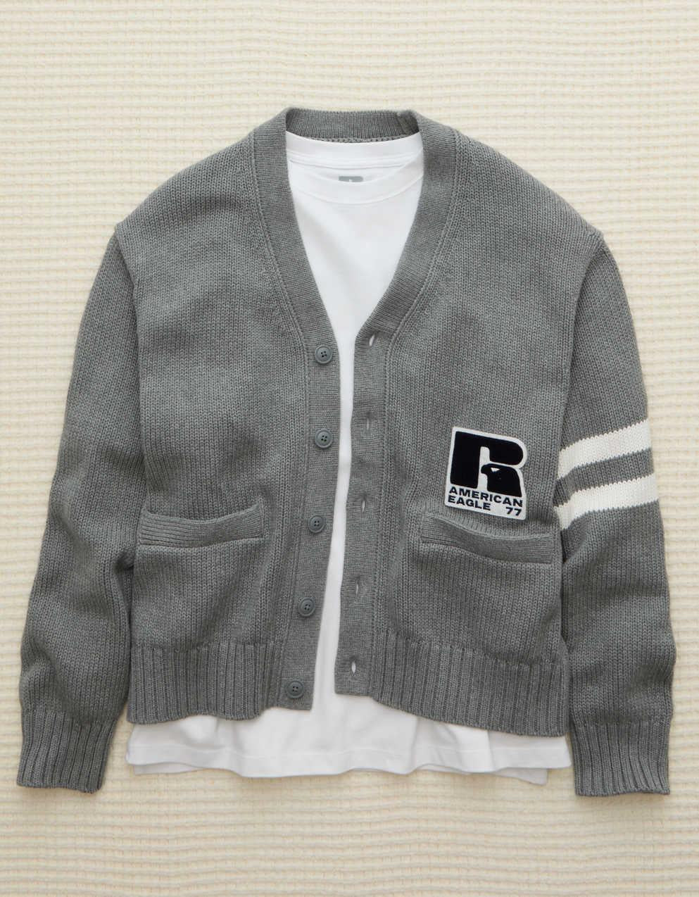 AE x Russell Athletic大學開襟毛衣