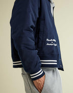 AE x Russell Athletic大學外套