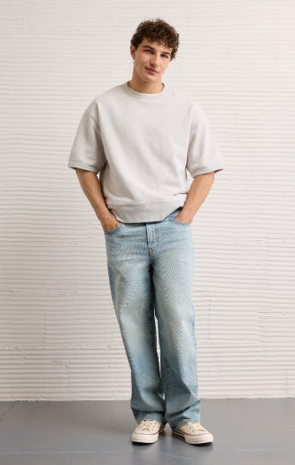 寬鬆牛仔褲